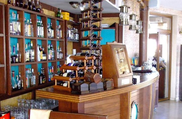 أوديسا Columbus Hotel المظهر الخارجي الصورة