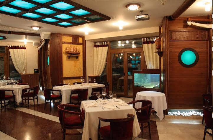أوديسا Columbus Hotel المظهر الخارجي الصورة