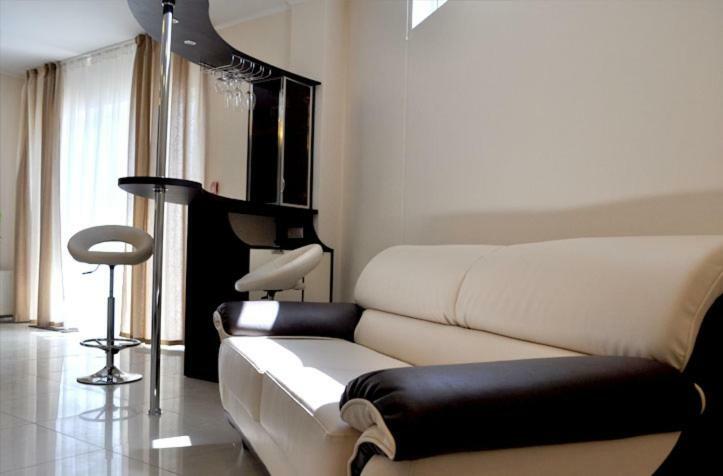 أوديسا Columbus Hotel المظهر الخارجي الصورة